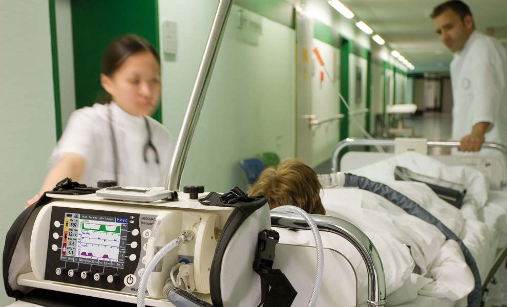 Weinmann MEDUMAT Transport Ventilator - Image 2
